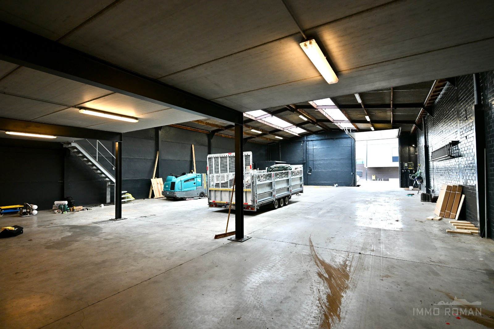 Magazijn te huur in het centrum van Berchem, Kluisbergen - foto 5
