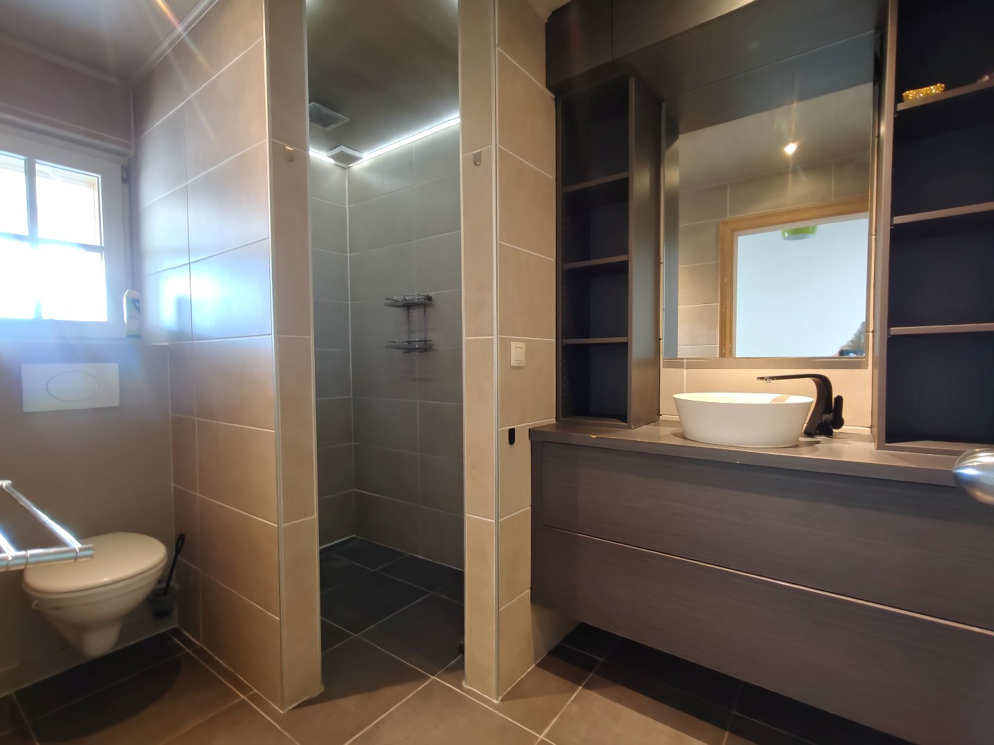 Woning met tuin en zonnepanelen te Lokeren - foto 5