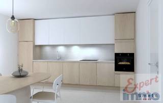 ✨ Luxe & Comfort: Nadruk op de eerste bewoning en hoogwaardige materialen.<br />🏠 Indeling: 1 Slaapkamer: Ruime types met focus op lichtinval en terrasbeleving, met terras (15 m²) <br /><br />💰HP : €750,00 + €50,00 gemeenschappelijke kosten, €50,00 extra voor 1 garage<br /><br />🌱 Energie: Vermelding van de uitstekende isolatie en lage energielasten (essentieel voor huurders!).<br />🚗 Extra's: Inclusief vermelding van de bergingen en de individuele garages voor elk type. Voor bewoners die een extra garage willen huren €100,00/m<br /><br /><u>Wettelijke info:</u><br />EPB: in opmaak<br />Waterinfo: P en G-score: A<br />Huurcontract : 9 jaar<br />Huurwaarborg: 3 maanden geblokkeerd op een rekening op naam van de huurder.<br />Beschikbaar: bij de voorlopige oplevering, vermoedelijk <strong>01 maart 2027</strong><br />