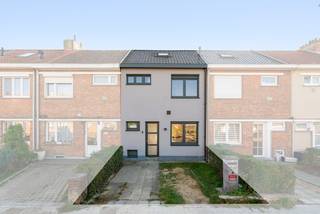 [[ DIT PAND NEEMT DEEL AAN DE ERA OPEN HUIZEN DAG OP 6/12 VAN 14:30 TOT 15:30 ]]Te koop: volledig vernieuwde woning in Vilvoorde, op een centrale...