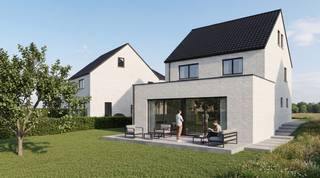 <strong>Wilgenhof, thuiskomen in het groene Huldenberg op een boogscheut van Leuven en Brussel</strong><br /><br />  Perceel van 11a 08ca.<br />  Hoogwaardige afwerking<br />  PRIJSVAST van 691.701,00 euro inclusief kosten; (Inbegrepen kosten zijn: notariskosten, grond, registratie rechten, architect, EPB, veiligheidscoördinator, <strong>6% BTW</strong>)<br /><br />Project Wilgenhof in hartje Huldenberg biedt heel wat mogelijkheden om jouw nieuwbouwwoning te realiseren. Hou je van vroege ochtenden waar de mist nog over de velden hangt? Of geniet je meer van lange zomeravonden met een glas wijn in de tuin? Misschien breng je liever weekends door met wandelingen in het Meerdaalwoud of proef je van de rijke oogst uit de Druivenstreek. Een ding is zeker: in Huldenberg zal je sowieso thuis voelen. <br /><br />Deze landelijke open-bebouwing is te koop. Deze wordt gebouwd inclusief zonnepanelen en warmtepomp met BEN-certificaat (bijna energie neutraal). Eenvoudige lijnen, grote raampartijen en gevelstenen in lichte tinten typeren deze statische woning. Het is een goed gelegen 3-slaapkamer woning met heel wat ruimte en wooncomfort. <em>Je kan dit ontwerp nog aanpassen in samenspraak met onze architect.</em>  <br /><br />Indeling:
<ul>
	<li>Gelijkvloers: inpandige garage, inkom, toilet, leefruimte, eetkamer met open keuken en bergruimte.</li>
	<li>Eerste verdieping: 3 zeer ruime slaapkamers, 1 dressing, toilet en badkamer</li>
	<li>Zolder: 1 ruime slaapkamer, badkamer, techn. ruimte / volledig afgewerkt zoals op plan</li>
	<li>Fietsstalling</li>
</ul>

<ul>
</ul>
ℹ️ Wens je meer informatie of een afspraak? Bel ons dan nu op het nummer 011 45 82 30<br />💻 Meer projecten? Surf naar www.splendid.be. Samen maken we jouw woondroom waar.