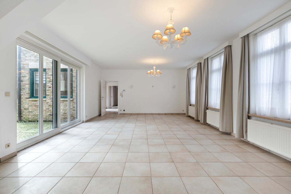 Uniek gelijkvloers huis aan het Minnewater te Brugge - foto 4