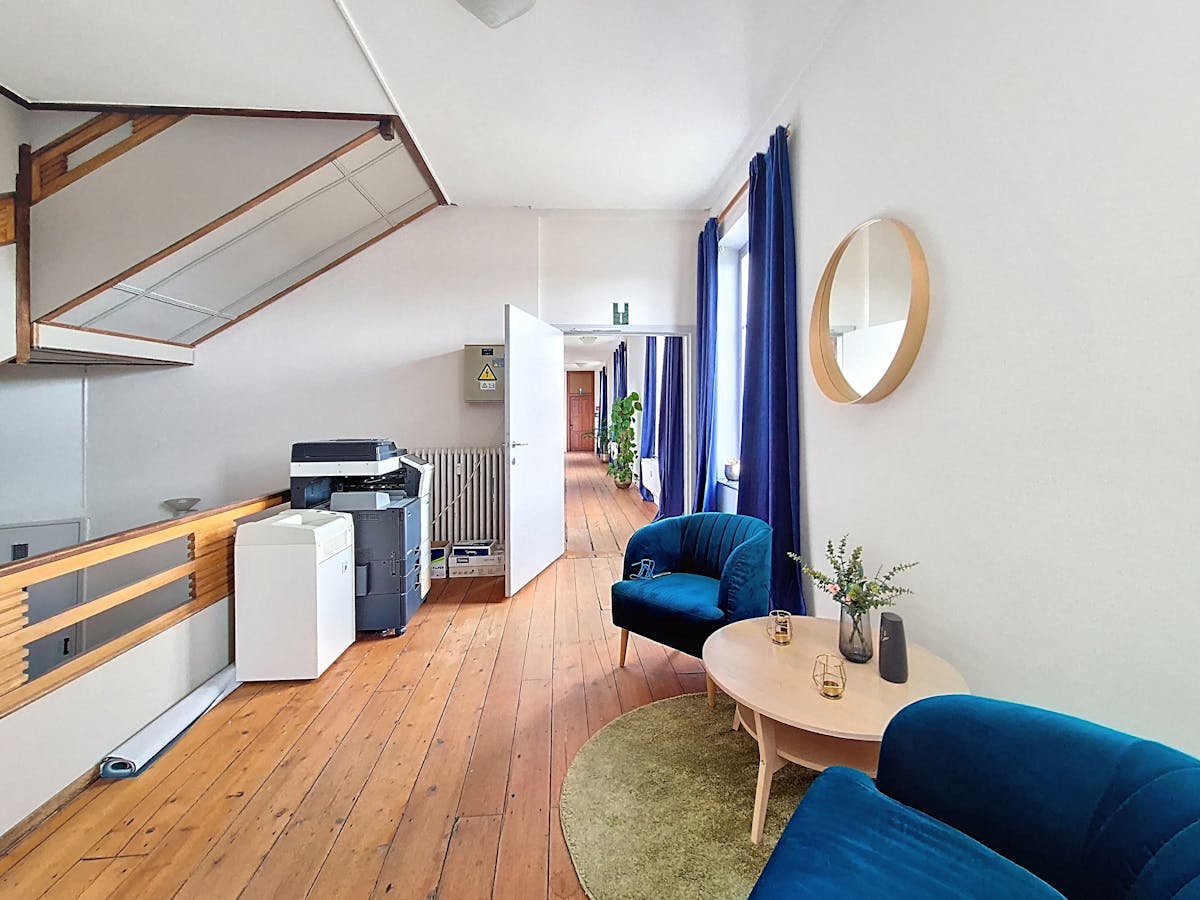 Uniek kantoor (161 m²) te huur in hartje Drongen - foto 5