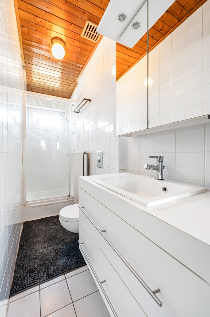 Instapklaar 1 slaapkamer dakappartement - foto 5