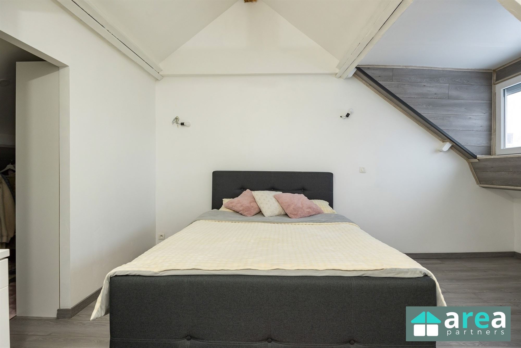Maison à vendre à Saint-Nicolas avec 4 chambres - photo 5