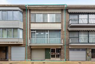 Deze ruime Bel-etage is gelegen in het hart van Sint-Amands, op een uitstekende locatie nabij de kaai en de Schelde. De woning biedt een...