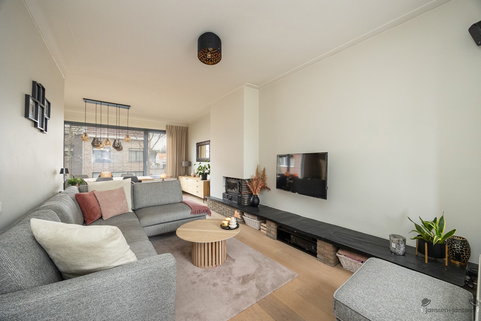 Gezellige woning met 3 slaapkamers en tuin in centrum Brasschaat - foto 4