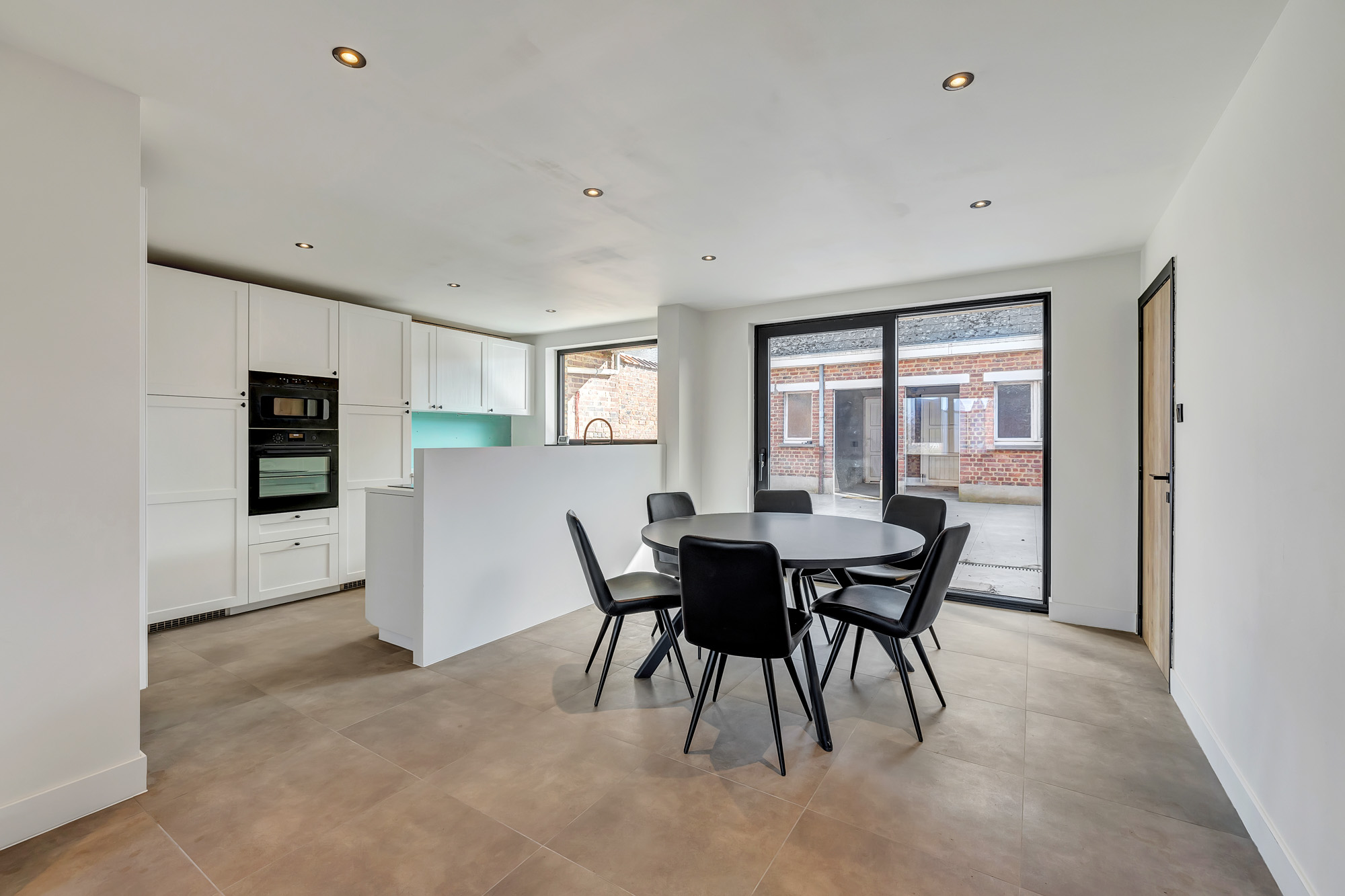 House for sale in Zottegem with 3 bedrooms - photo 1