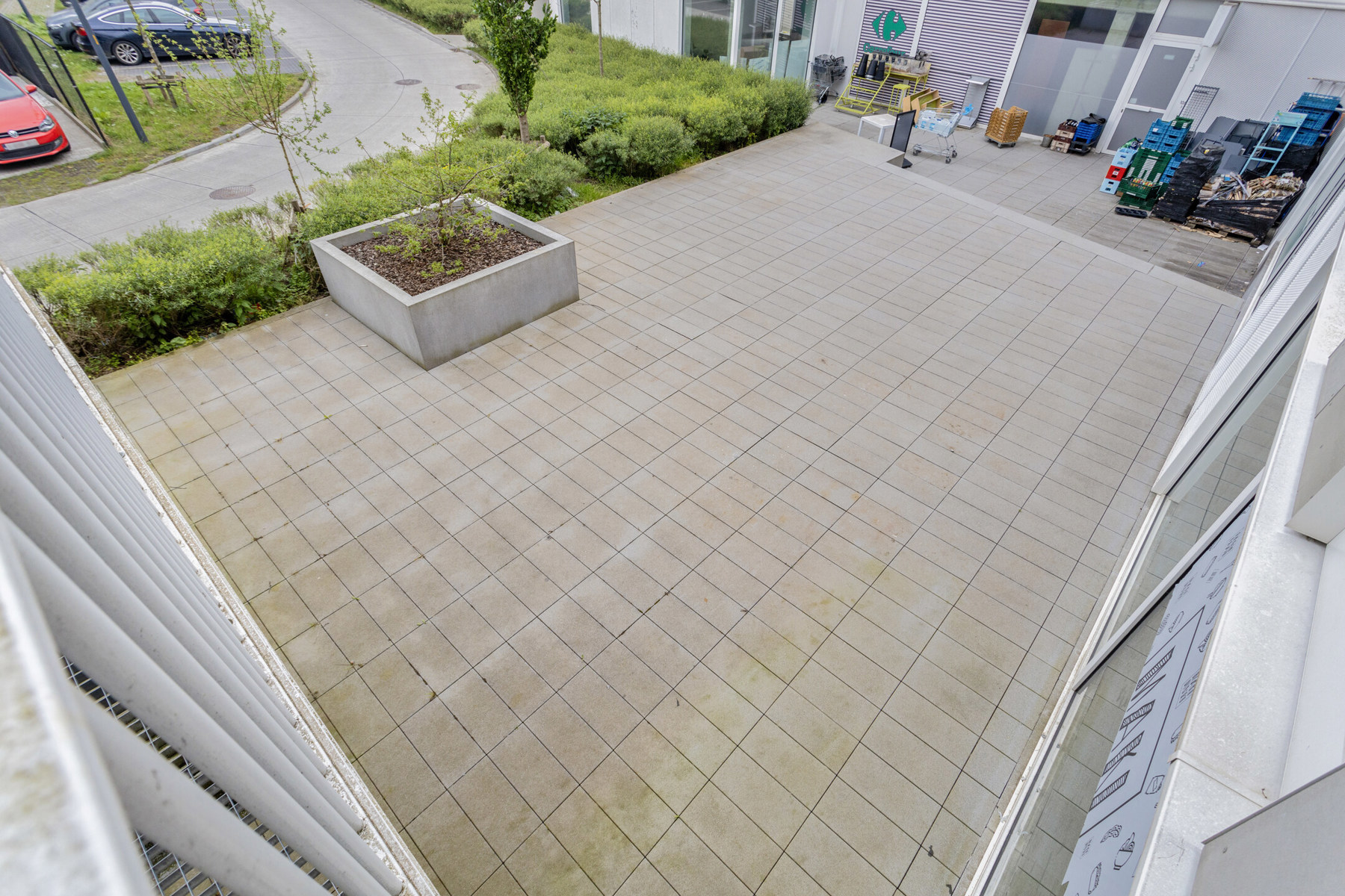 Nieuwbouw commercieel gelijkvloers met grote raampartijen - foto 4