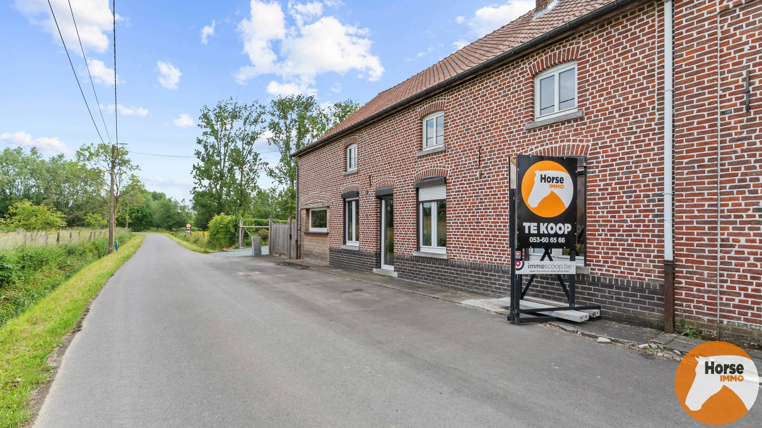 HERNE - Gerenoveerde woning met hangar op +-75a - foto 1