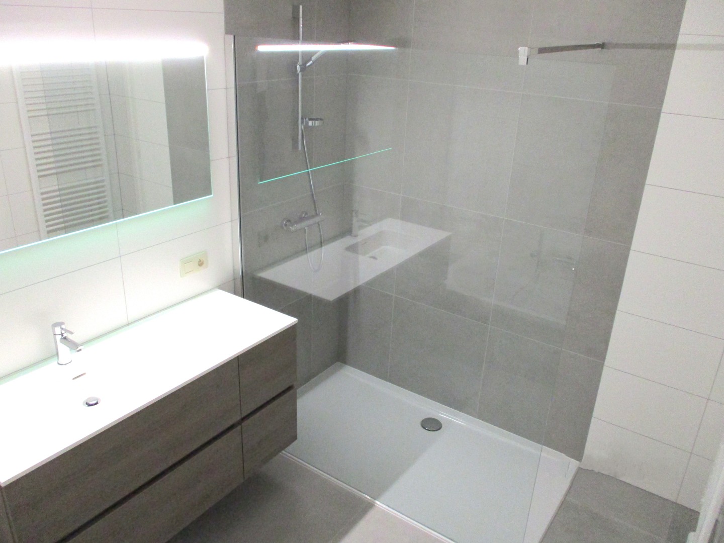 Recent appartement met lift en 3 slaapkamers - foto 4