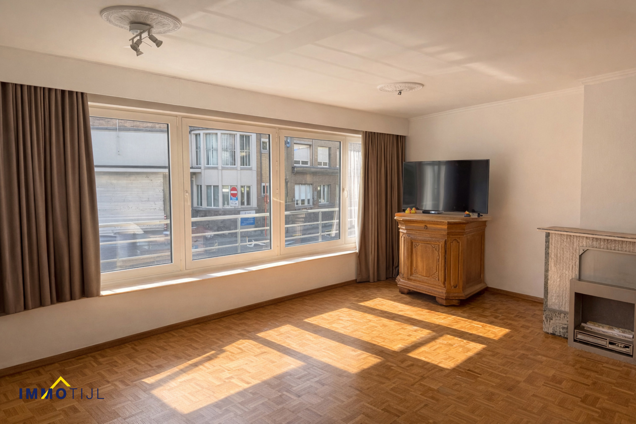 Appartement met terras en 2 slaapkamers te centrum Aalst! - foto 2