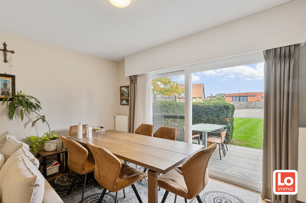 Instap klaar gelijkvloers appartement met garage in het hartje van Lochristi! - foto 3