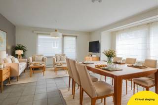 Op zoek naar een comfortabel en goed gelegen appartement in Sint-Andries? Ontdek dit ruime appartement van maar liefst 117 m², gelegen op de...
