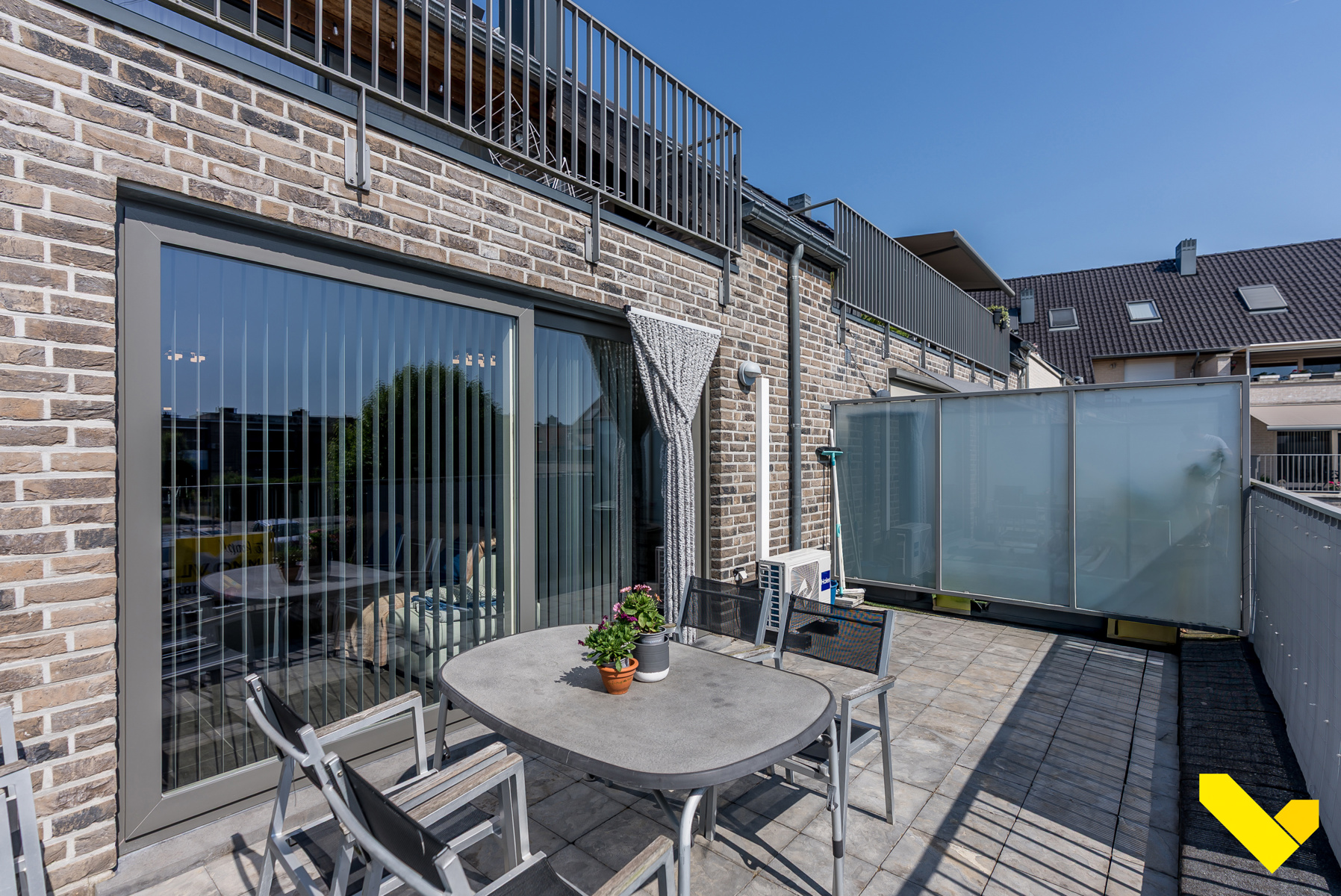 Instapklaar appartement met ruim terras en staanplaats - foto 4