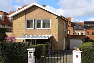 Ruime alleenstaande woning met 3 slaapkamers en zuidgerichte tuin in rustige omgeving in Knokke-Heist te koopDeze charmante instapklare villa biedt...