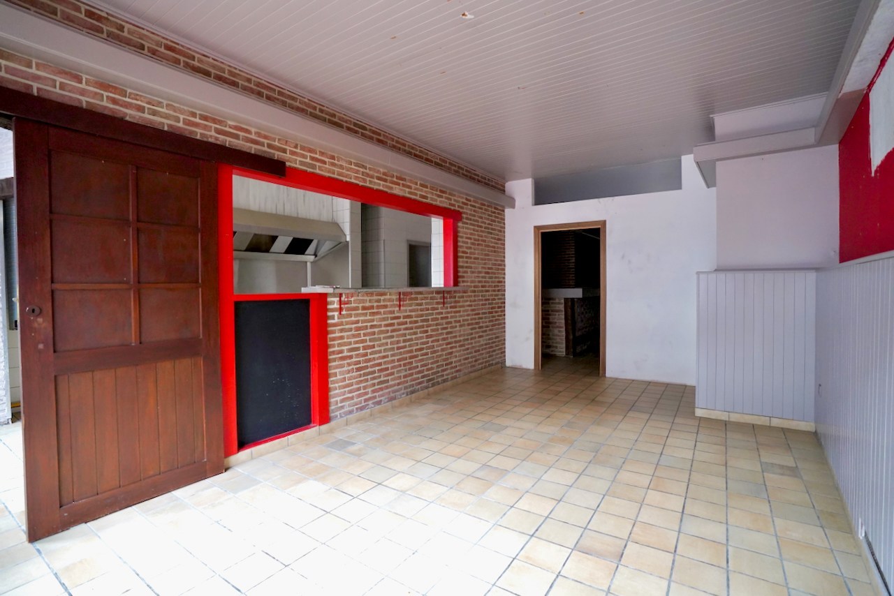 Karaktervolle te renoveren woning op topligging in Assenede! - foto 3