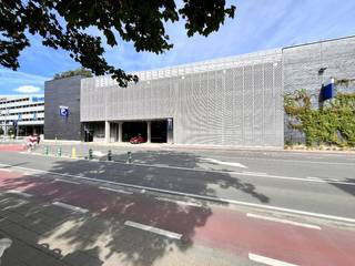 Parkeerplaats gelegen op de gelijkvloerse verdieping van Parking INDIGO te Blankenberge.Interessante belegging met een zorgeloos & vooral...