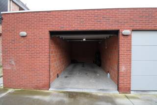 1 afzonderlijke gemetste garage te huur in het centrum van Roeselare, Karnemelkstraat 36.Deze garage is centraal gelegen: in het centrum, dichtbij...