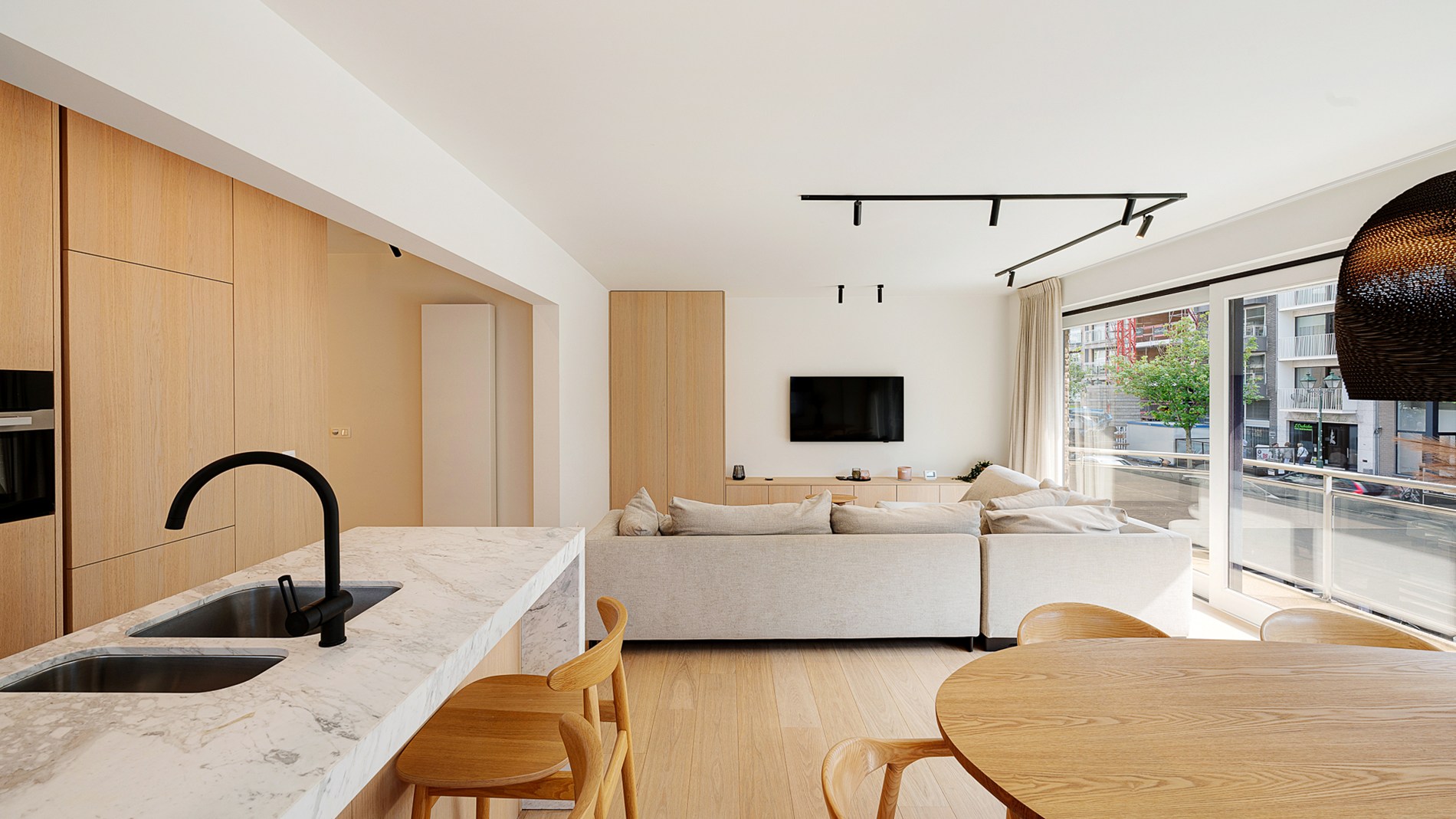 Appartement spacieux et luxueux situé sur l'Avenue Lippens - photo 4