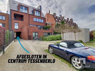 Op zoek naar een vaste en veilige plek om uw wagen te parkeren in centrum van Tessenderlo?Op Kolmen biedt Immodiest twee afgesloten parkeerplaatsen...