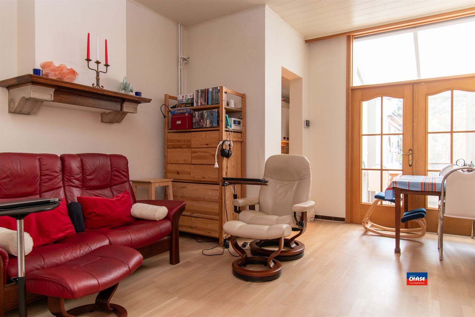 Woning met 4 tot 5 slaapkamers en tuin - foto 4