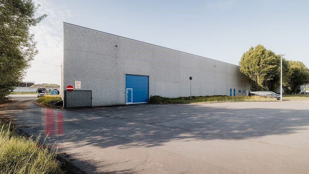 11.140 m² logistieke loods met 116 m² kantoren te huur in Boortmeerbeek - photo 3