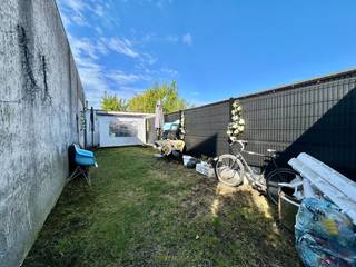 Cette propriété BIEN ENTRETENUE, située dans un QUARTIER RÉGULIER, est PRÊTE À EMÉNAGER. Elle bénéficie d'un EMPLACEMENT EXTRÊMEMENT PRATIQUE,...