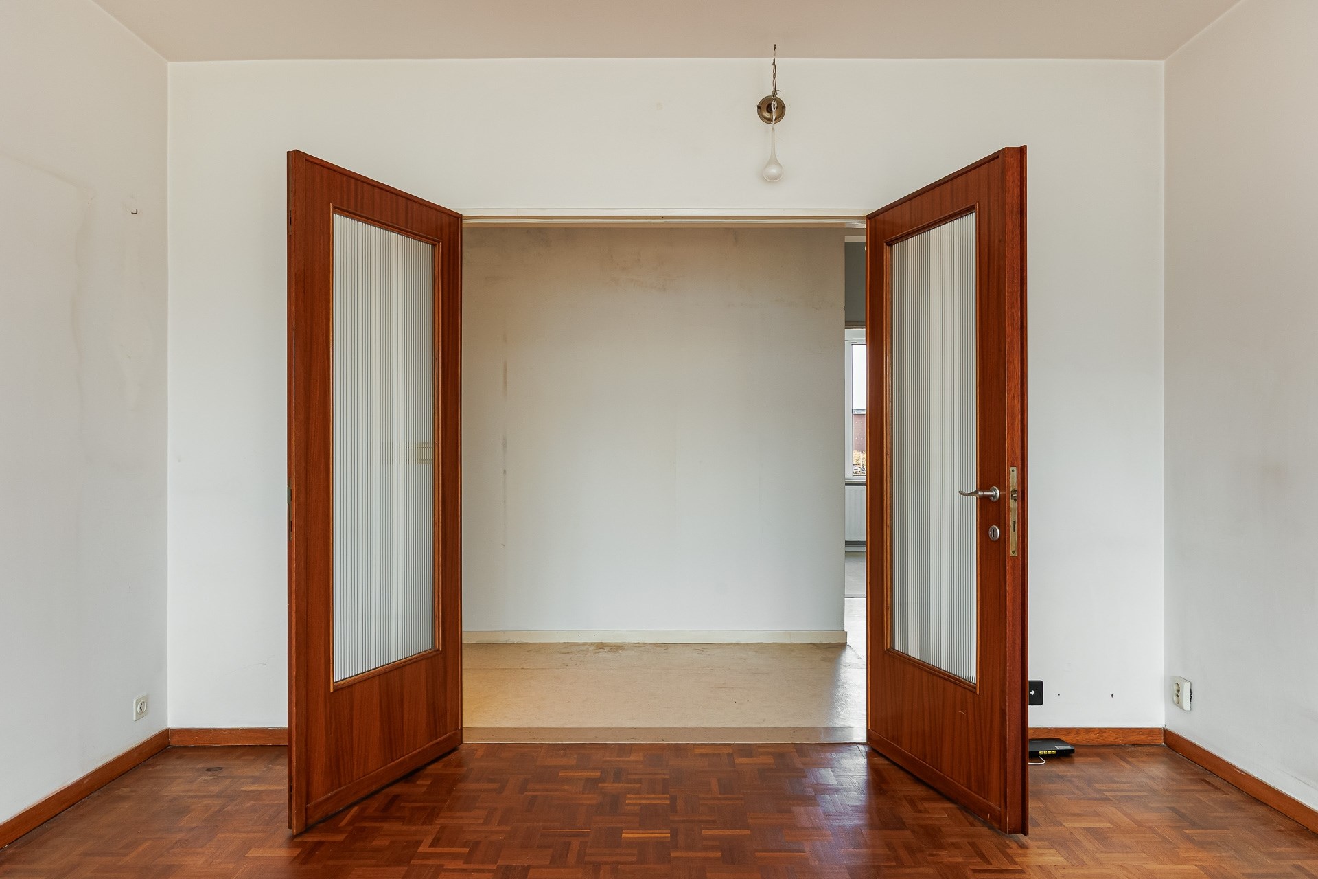 Lichtrijk appartement met garage nabij park Ertbrugge - foto 4