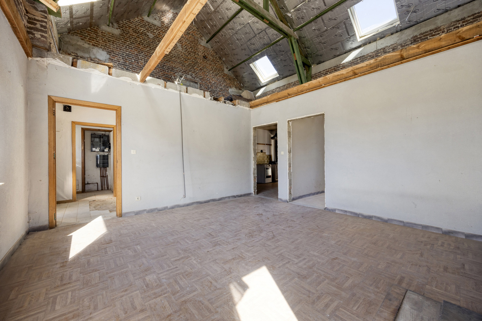 VERDER TE RENOVEREN WONING MET TUIN IN TIENEN - foto 5