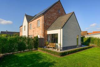 Maak uw bezoek aan ons nog eenvoudiger! Vul alstublieft vooraf de huurdersfiche in en stuur deze naar delphine@vastgoeddemeyer.be. Wij nemen...