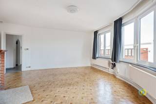 In het hart van Strombeek-Bever, op wandelafstand van winkels, openbaar vervoer en alle dagelijkse voorzieningen, bevindt zich dit goed...