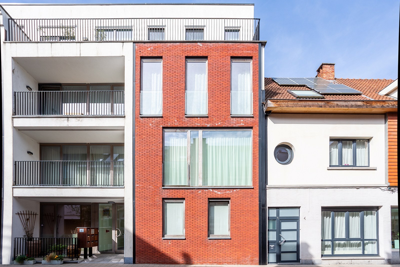 Slim wonen of zorgeloos investeren – stijlvolle studio met terras in Boechout - foto 5