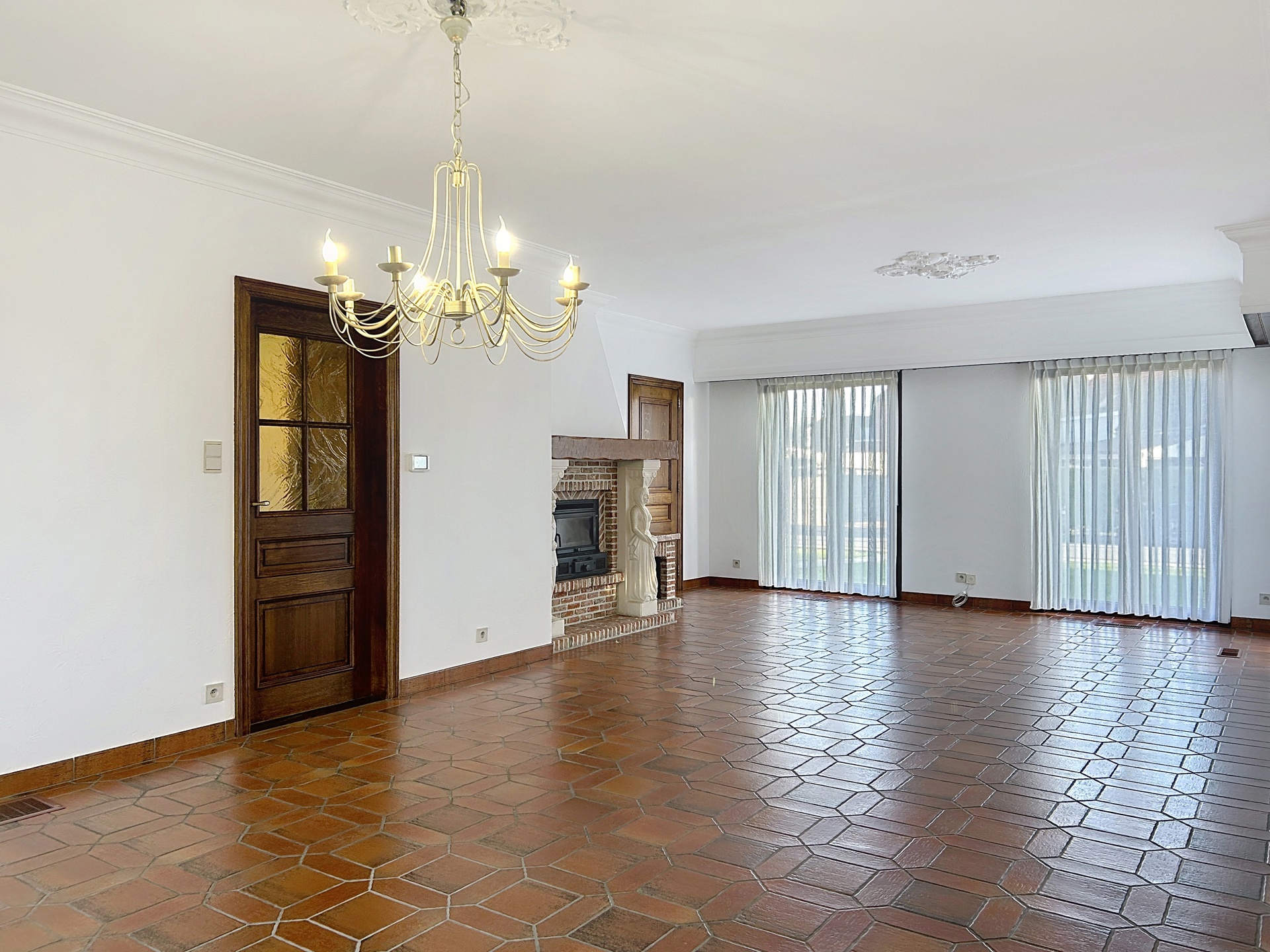 Charmante laagbouwwoning op een mooi perceel – 3 slaapkamers, ruime zolder en kelder - foto 5