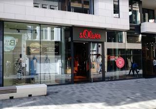 Op zoek naar een moderne commerciële ruimte in het centrum van Aalst? Dit betreft een handelsgelijkvloers met een opp. van 210 m² + kelder van 80...