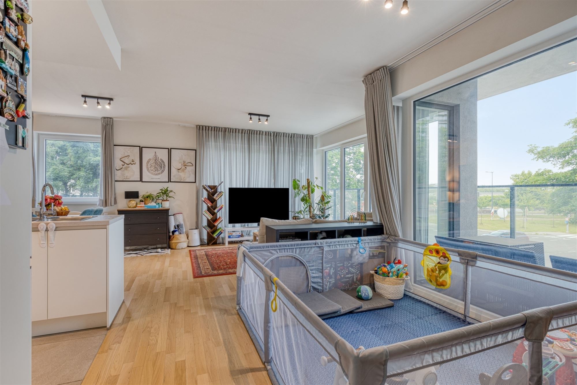 APP. MET 2 SLKS, AUTOSTAANPLAATS + KELDERBERGING - foto 2