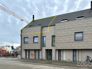 Gezellig dakappartement (ca. 85m²) met groot zuidgericht zonneterras (ca. 21m²). Residentie 'Tolhuis' werd opgericht in 2015 en is centraal gelegen...