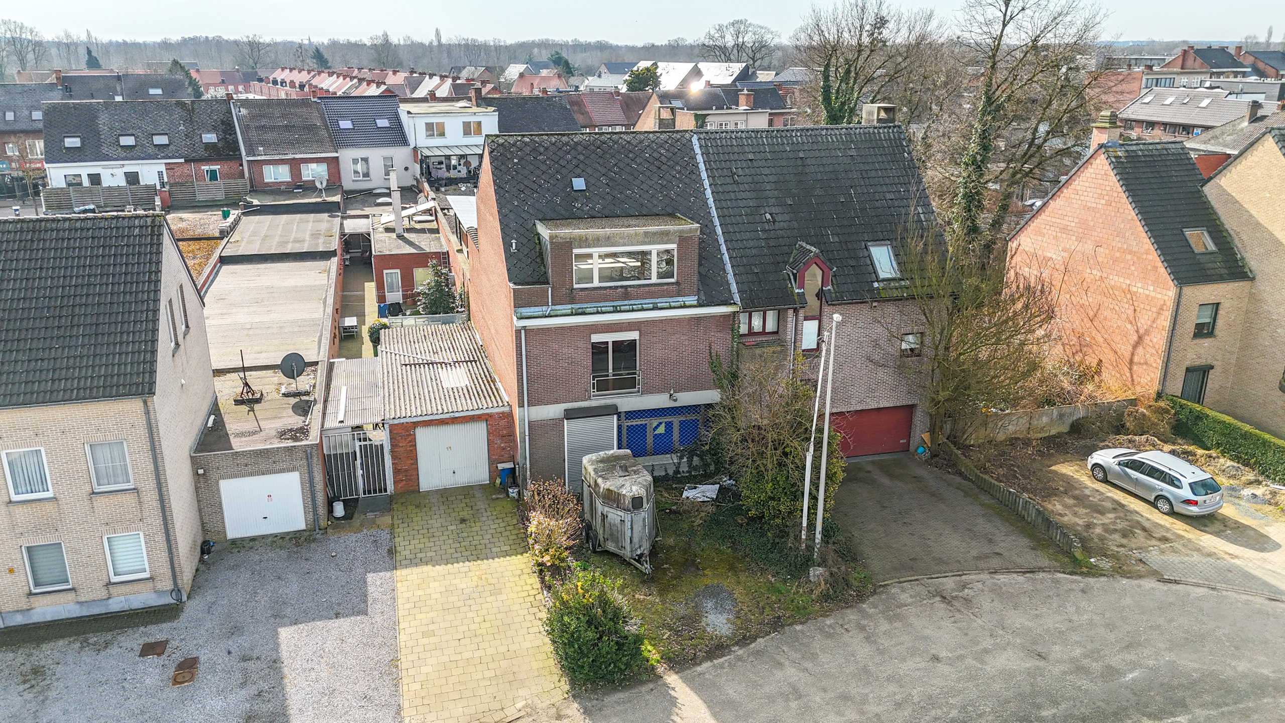 Ruwbouw woning om af te werken met opslagruimte in Heusden! - foto 1