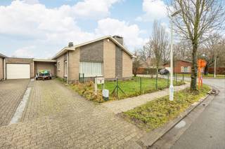 Leuke laagbouwwoning met 3 slaapkamers, oprit en tuin in rustige woonwijk. Deze verzorgde laagbouwwoning biedt een uitstekende combinatie van...