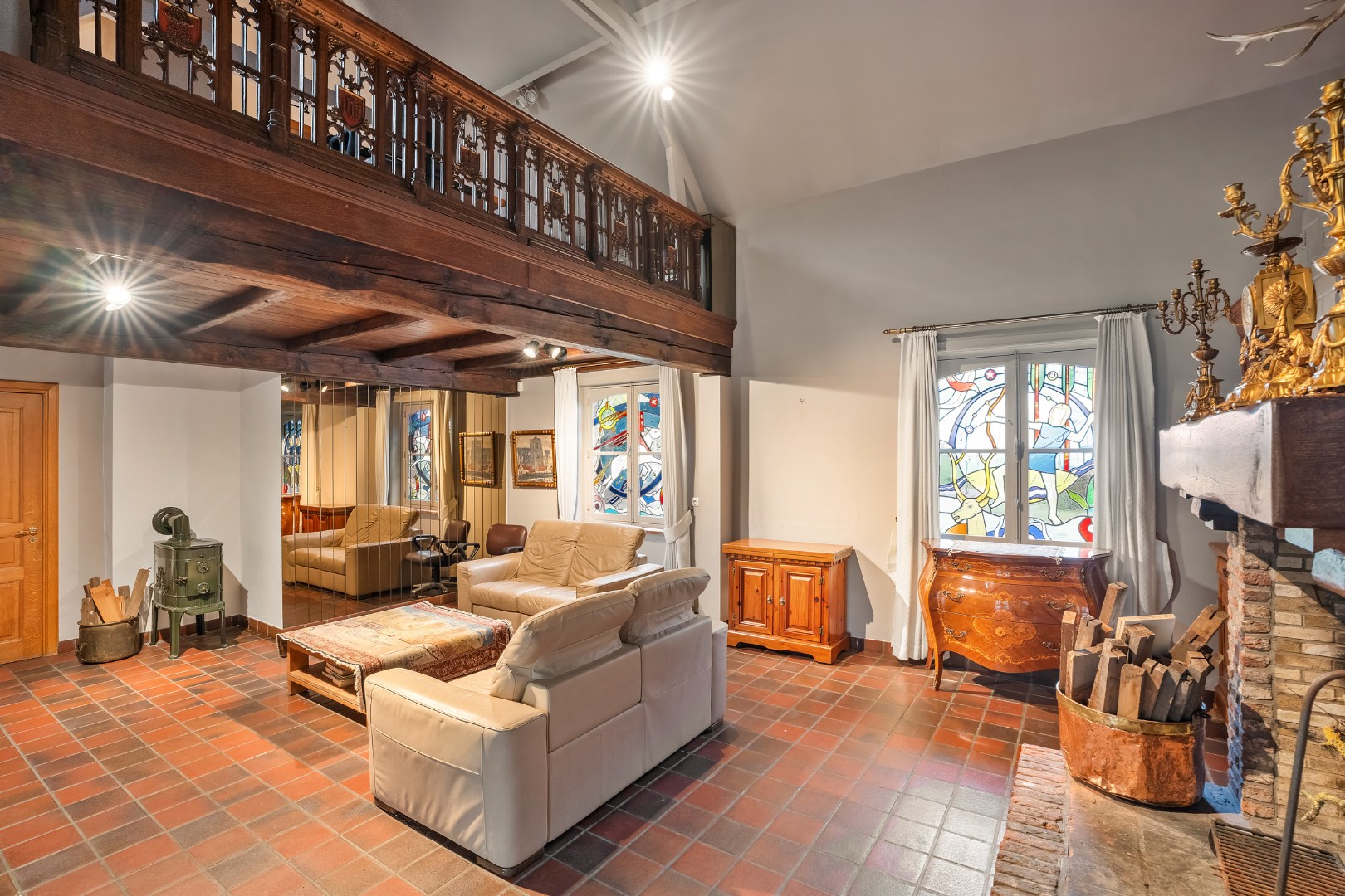 Karaktervolle hoeve met bijgebouwen en verzorgde tuin in Ledegem - foto 5