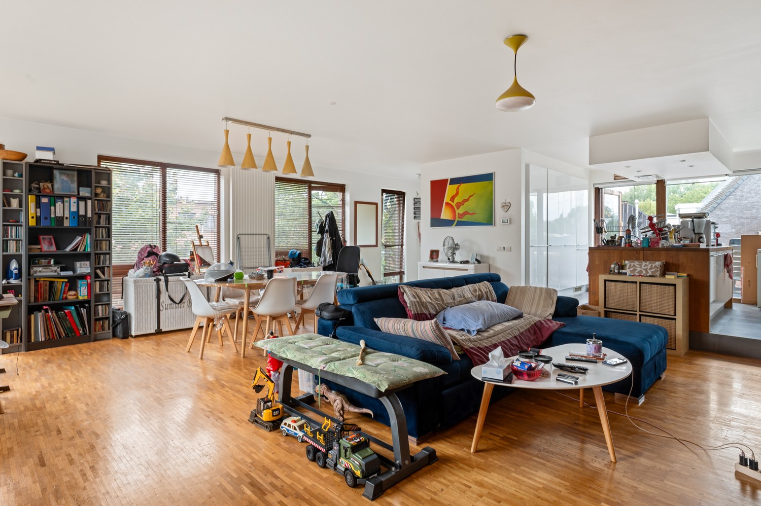 Riant duplex appartement met terras te Borsbeek - foto 5