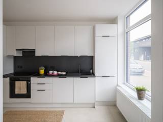 EPC score: AMobility score: 7.9/10Discover this move-in-ready, energy-efficient home in Eeklo, fully renovated with an eye for detail and quality...