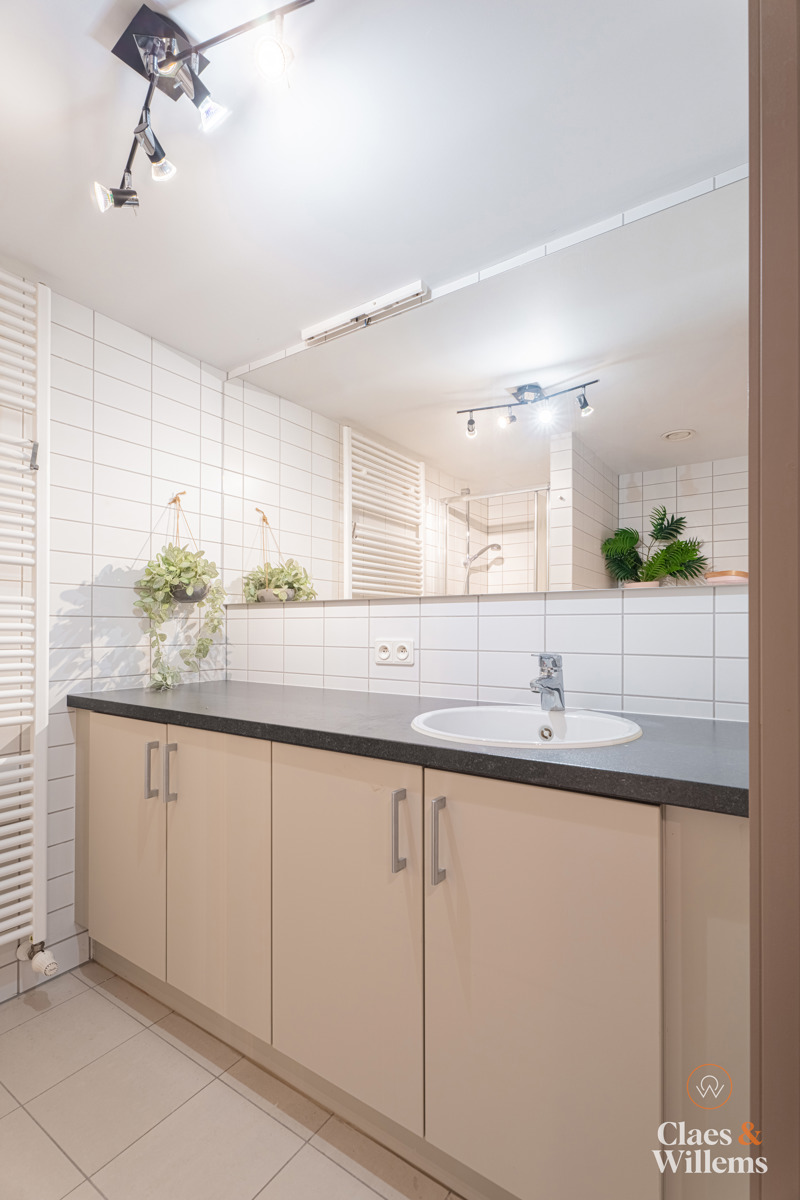 Serviceflat te koop in Alsemberg met ruim terras - foto 3