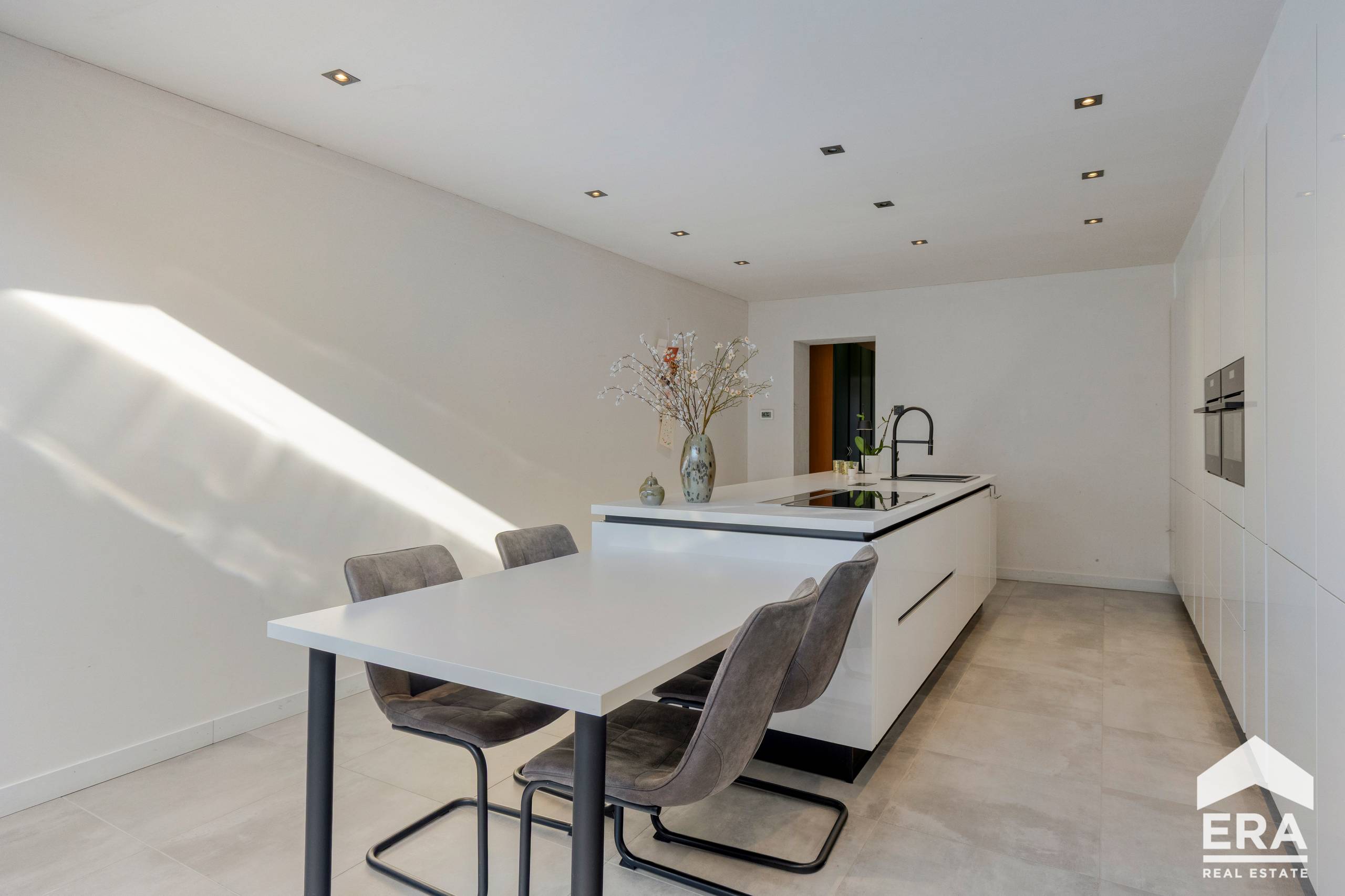 Instapklaar huis in Brugge met tuin - foto 5