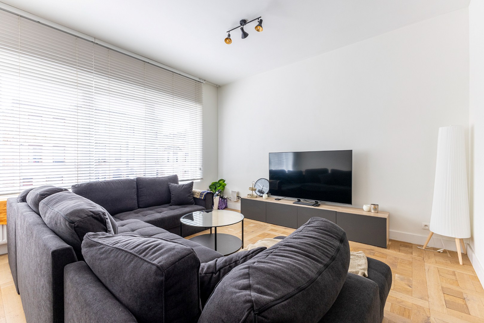 Appartement à louer à Deurne avec 2 chambres - photo 2