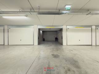 Bent u al een tijd op zoek naar een vlot inrijdbare garagebox? Bent u het beu om op straat een plekje te moeten zoeken? Zijn de meeste...