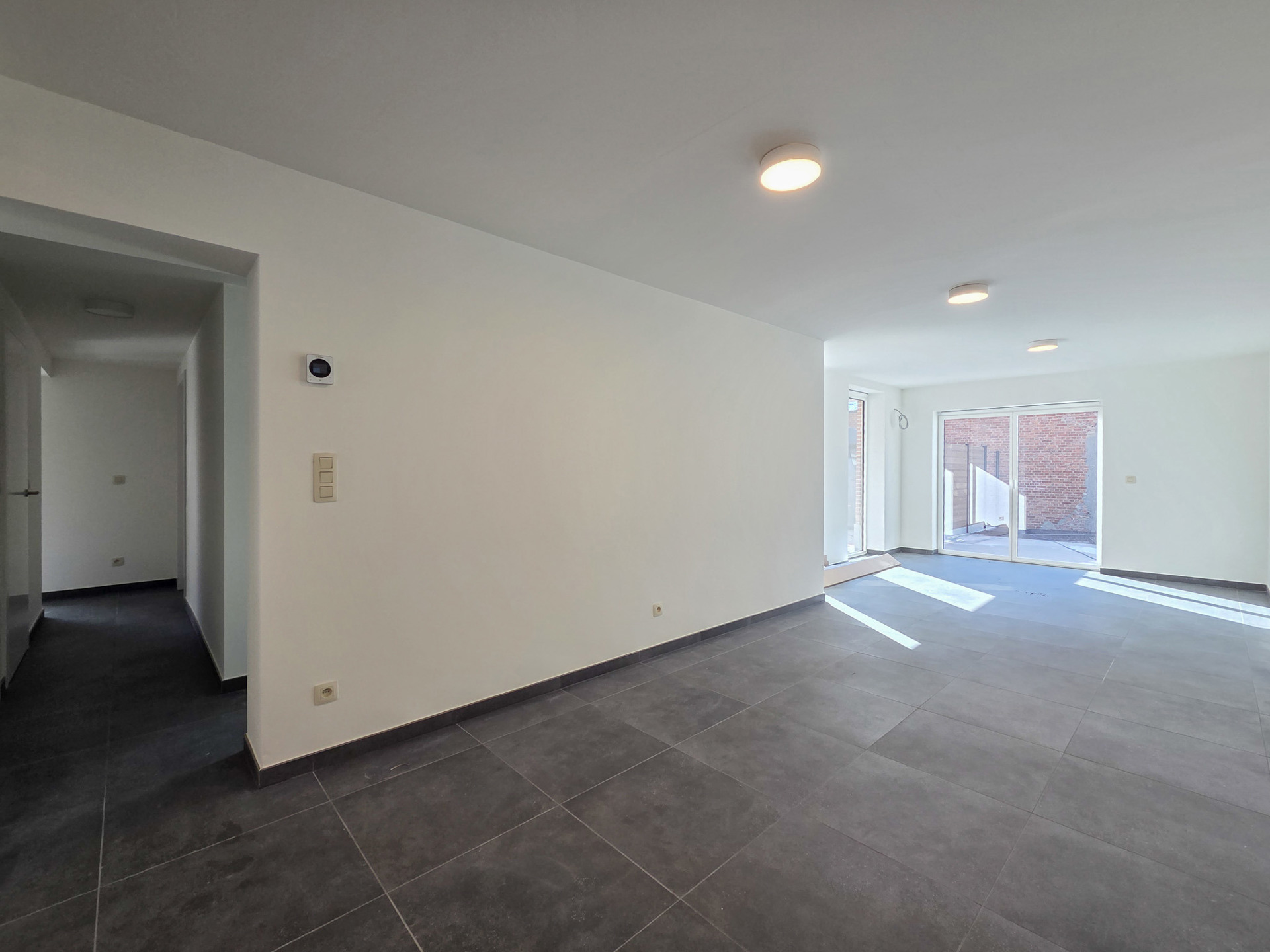 Recent vernieuwd gelijkvloers appartement - foto 2