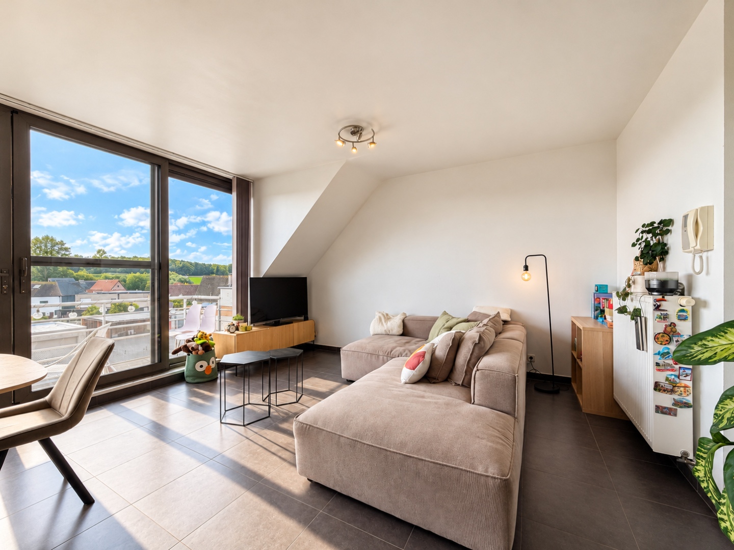 Te koop, Energiezuinig dakappartement met 2 slaapkamers en zonnig terras te Sint-Lievens-Houtem! - foto 5