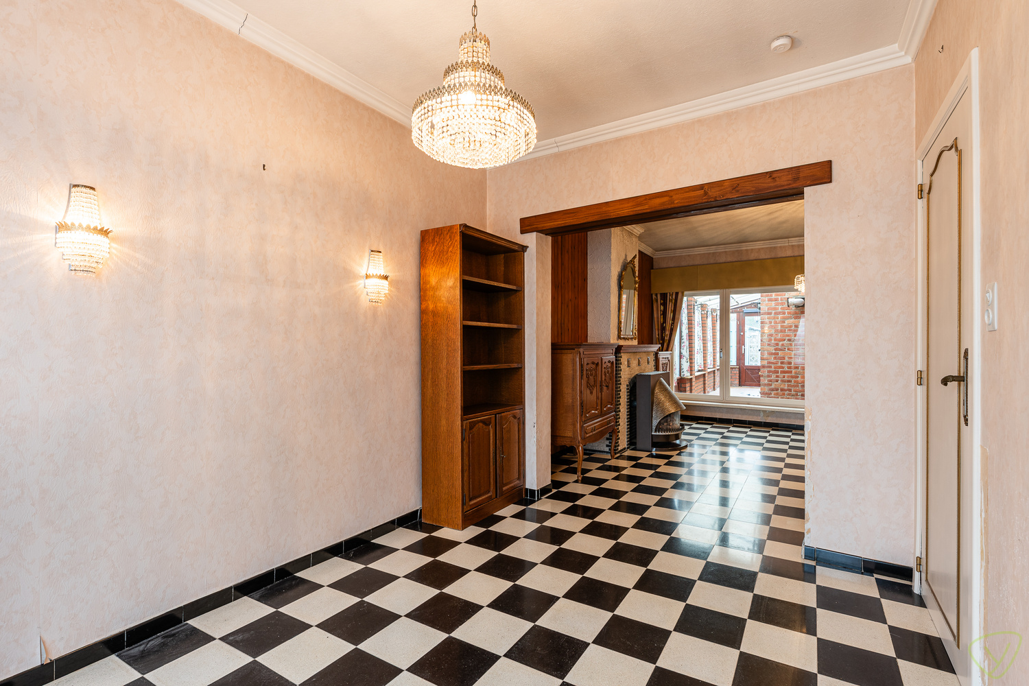 Ruime woning met een gunstige ligging te Eeklo! - foto 4