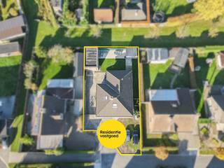 In een rustige, doodlopende straat van een residentiële wijk bevindt zich deze charmante open bebouwing op een perceel van 530 m². De woning...